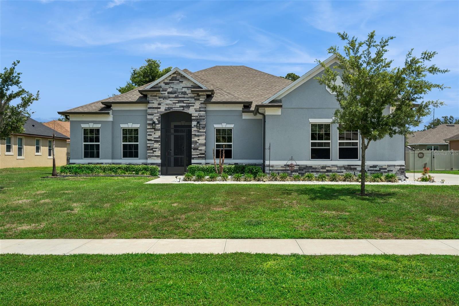 714 Oaks Shores Road — photo