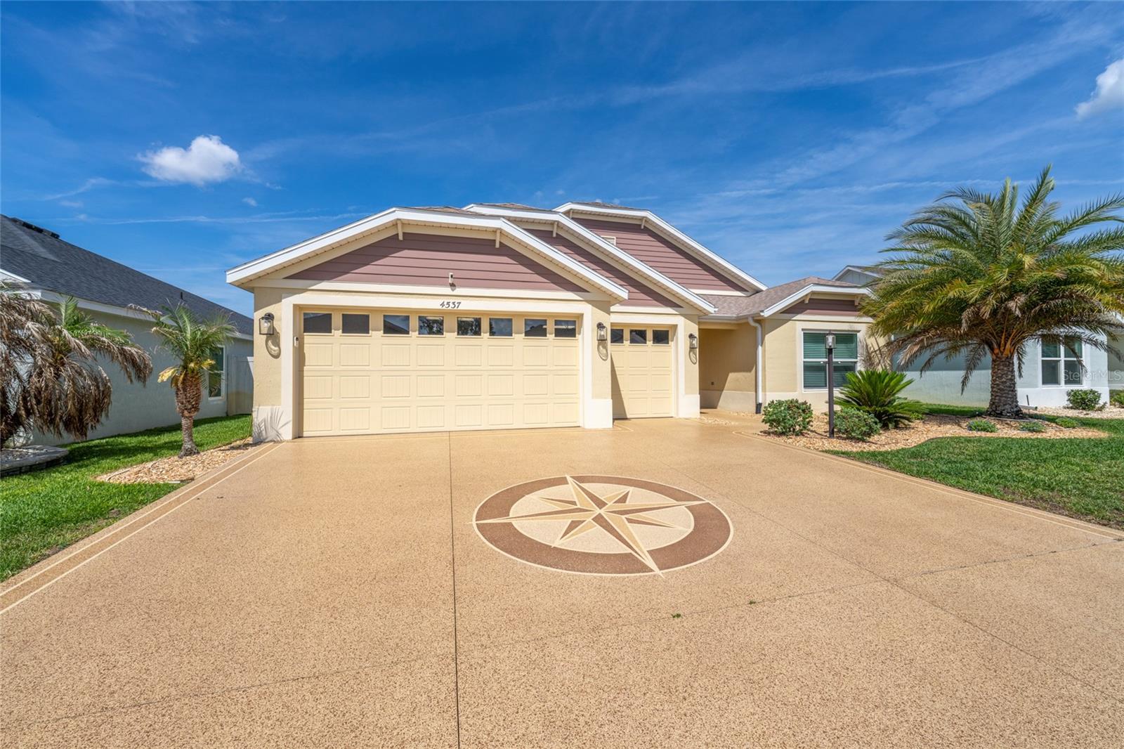 4537 Brooke Lane — photo
