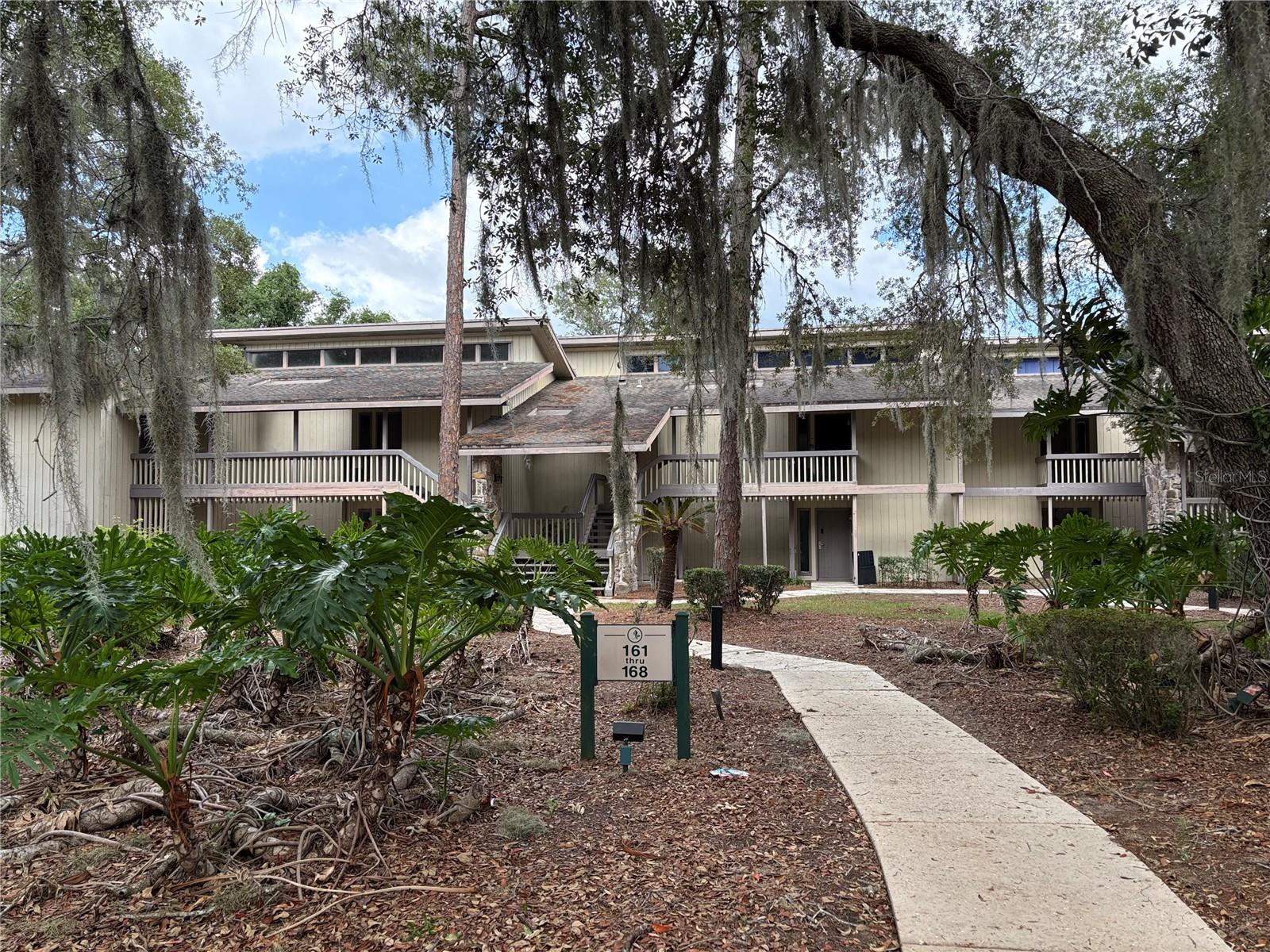 167 Palm View Court 3487 — photo