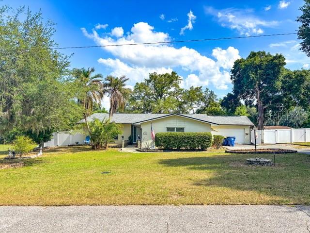 121 E Pine St — photo