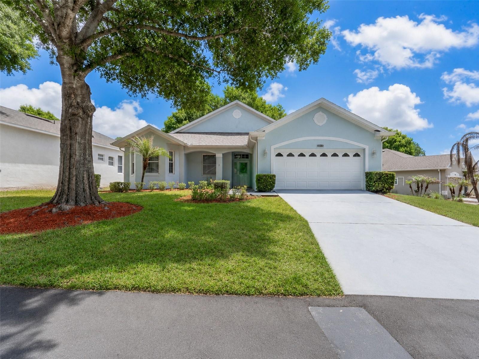 4215 Greenwich Court — photo