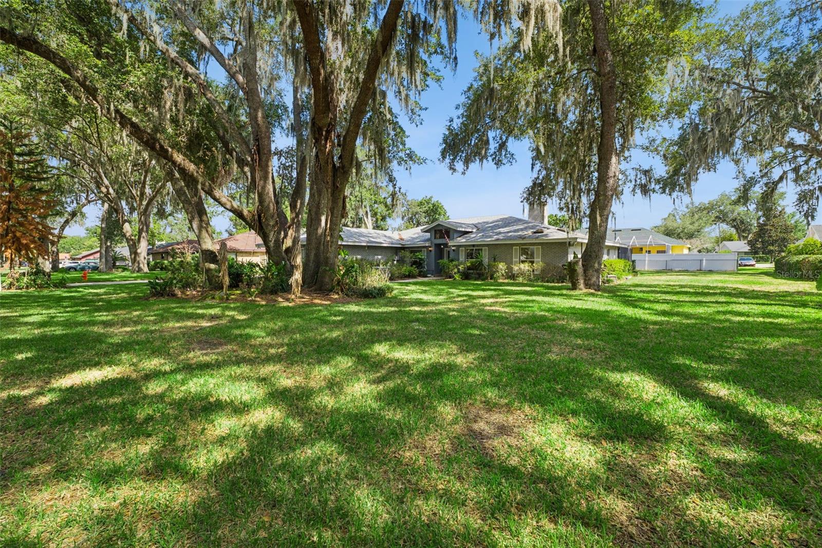 2610 Twelve Point Drive — photo