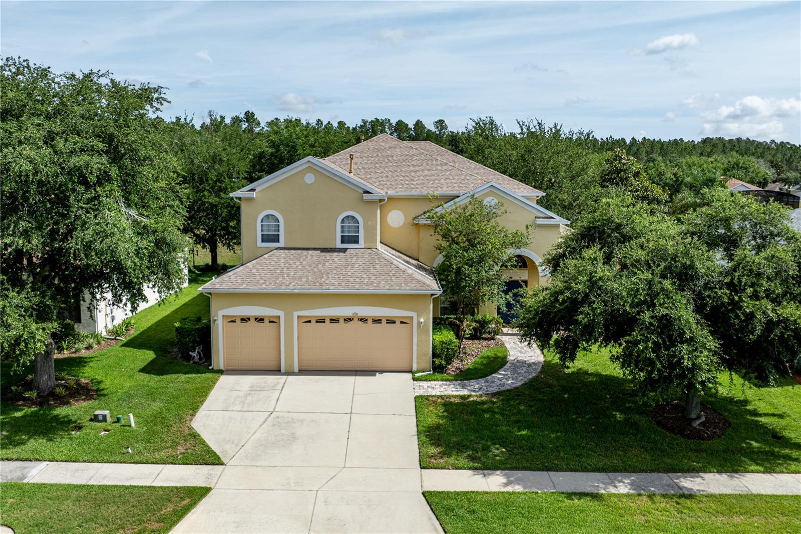 2718 Knightsbridge Road — photo