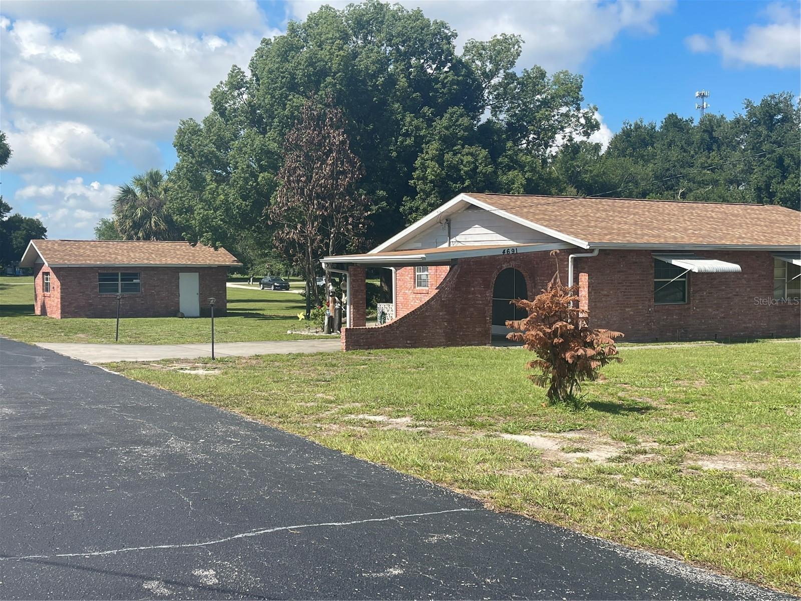 4691 CR 118 — photo