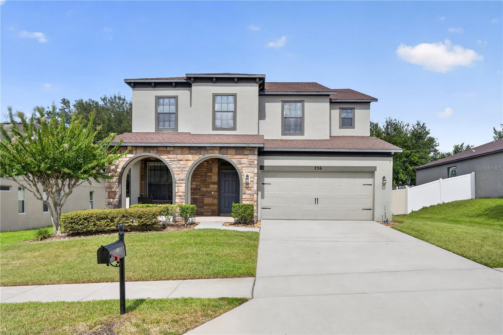 736 Woods Landing Drive — photo
