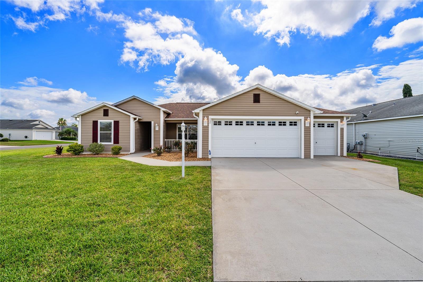 2446 Hopespring Loop — photo