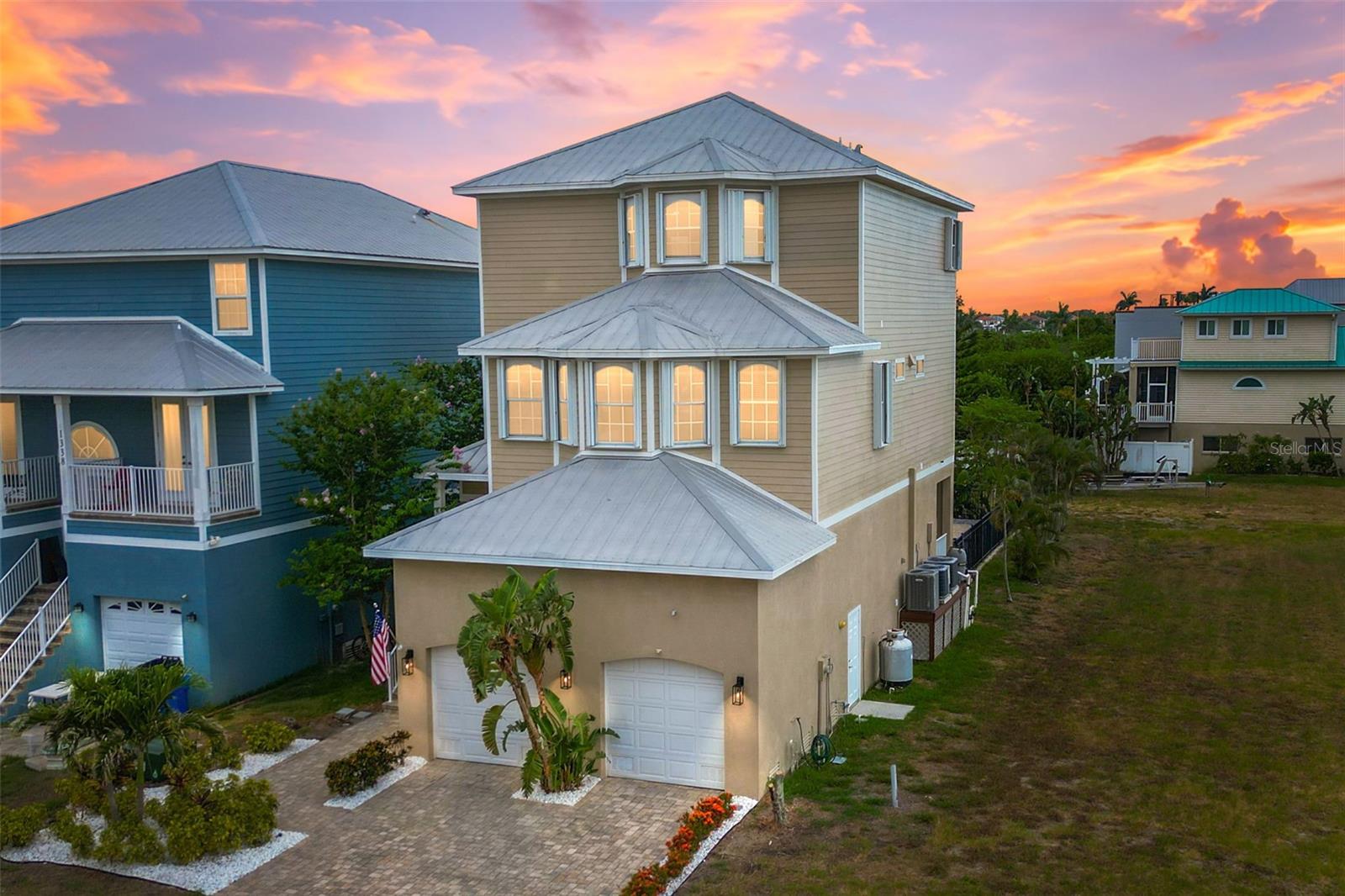 1340 Apollo Beach Boulevard S — photo