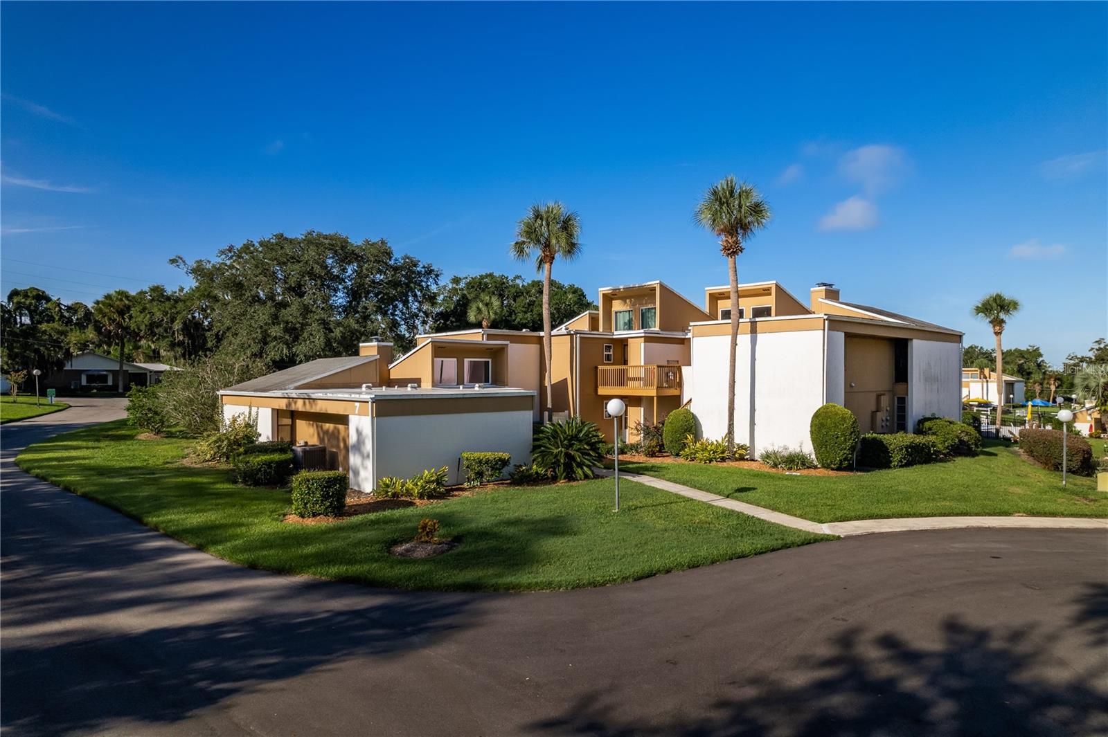 1051 S Highland Street 7D — photo