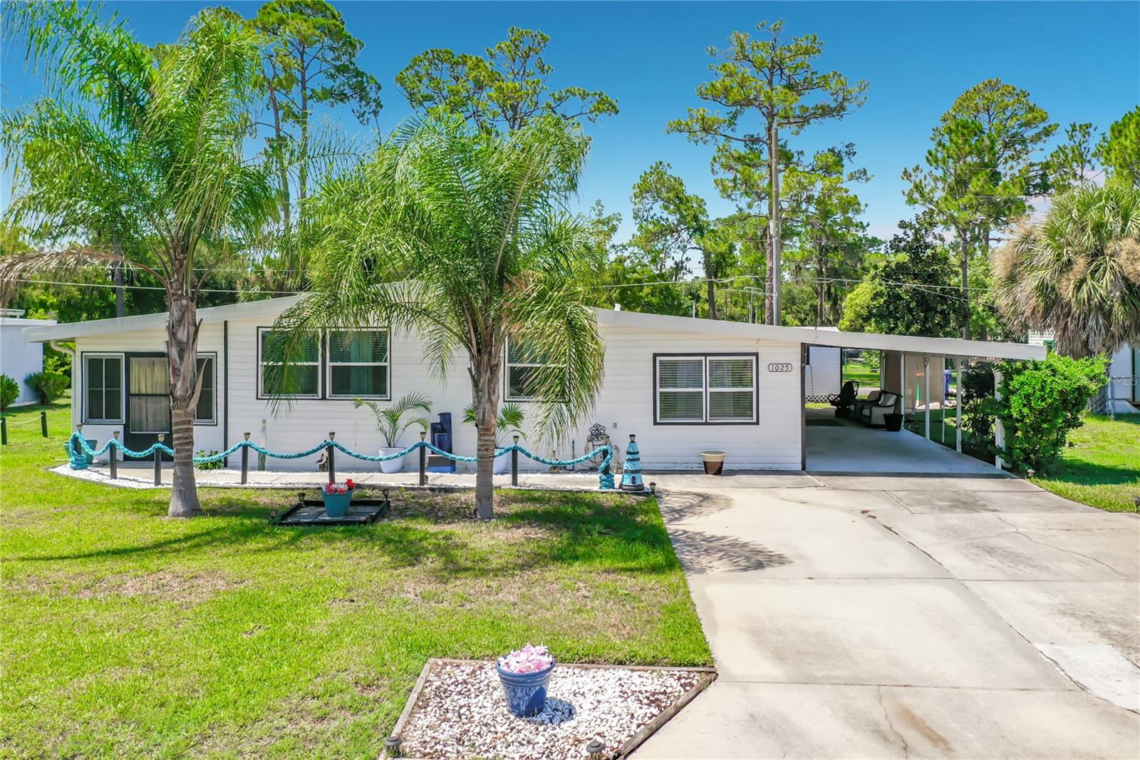 1025 Capella Drive — photo