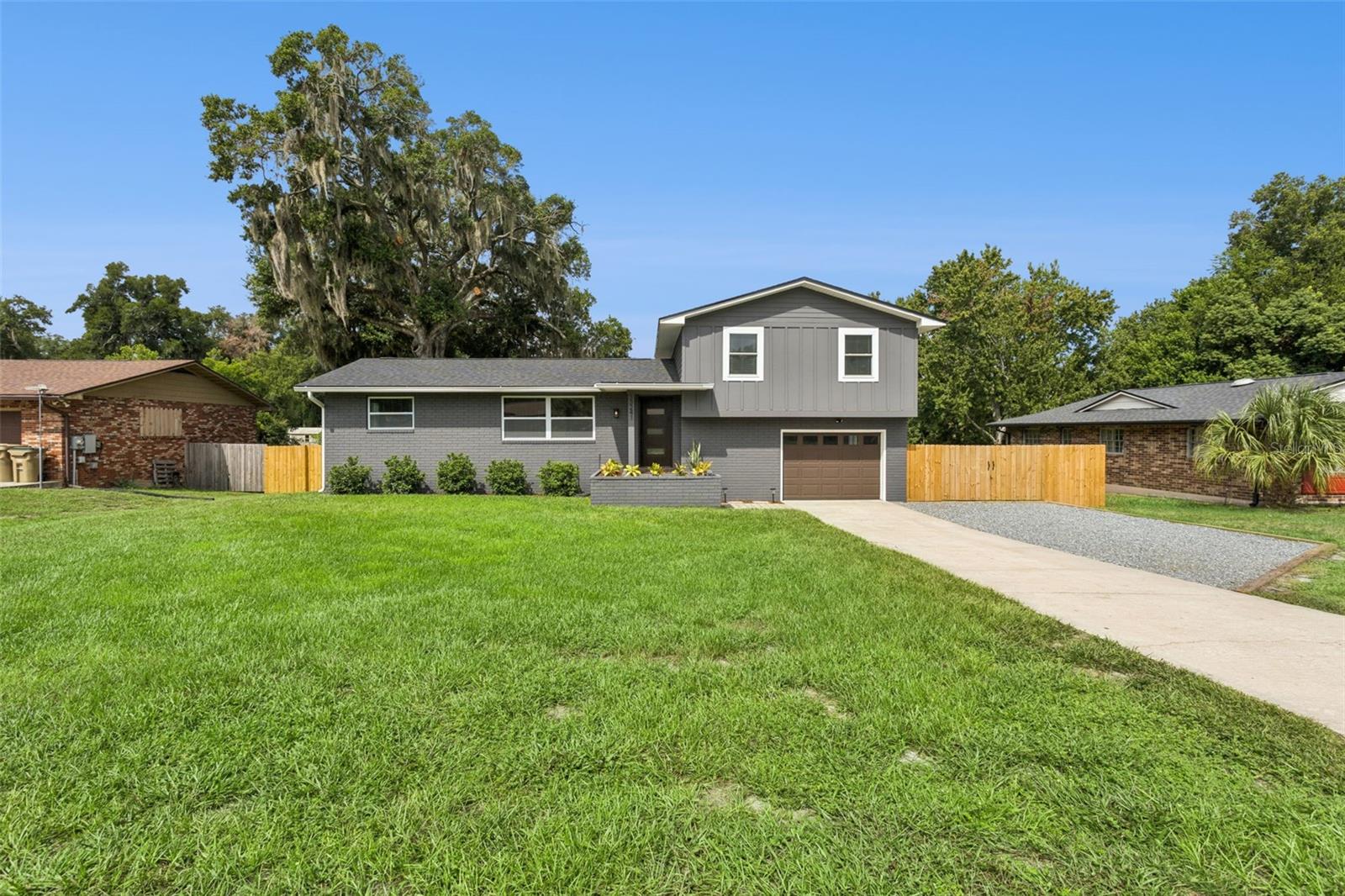 33241 Fairway Road — photo