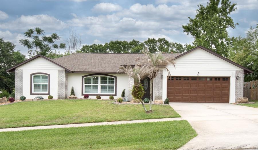 831 Forestwood Dr — photo