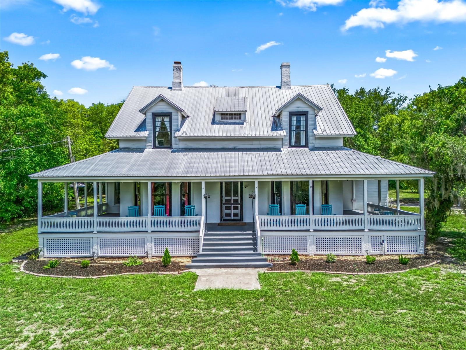 511 E Mirror Lake Drive — photo