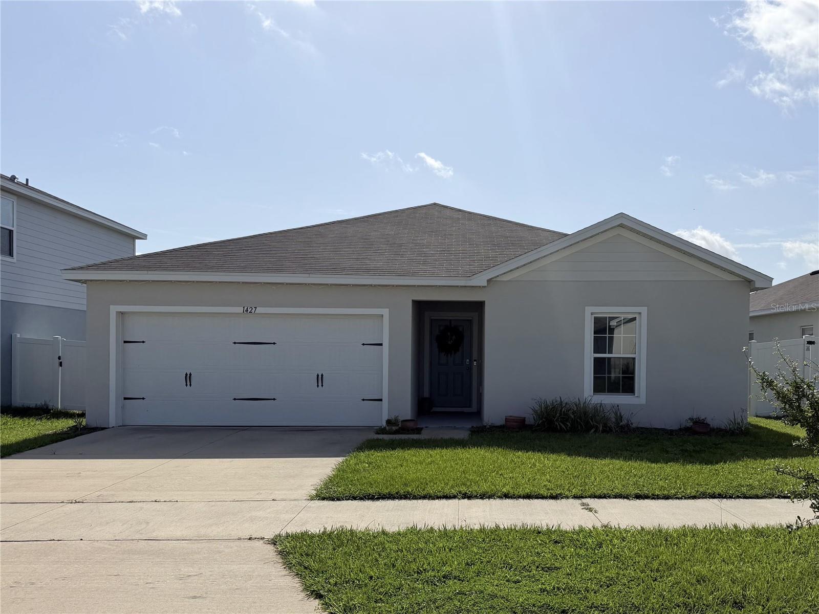 1427 Madison Circle — photo