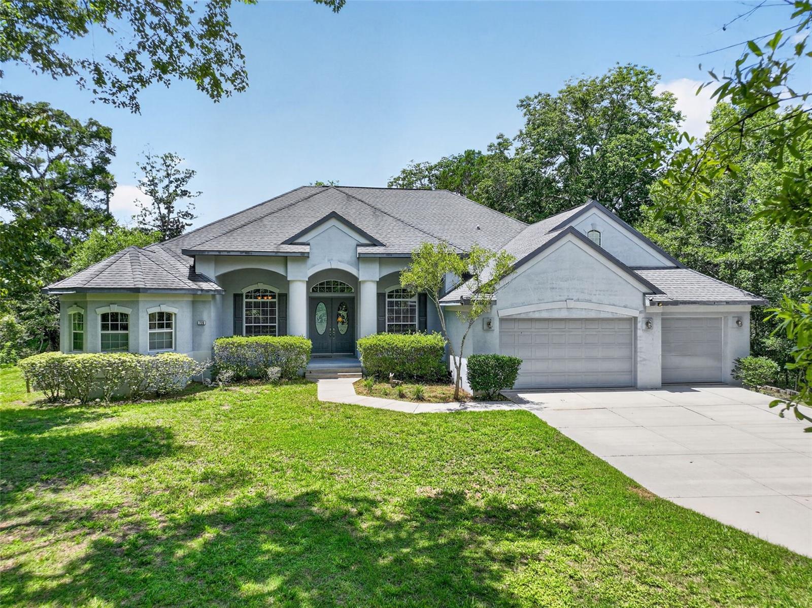 720 Northwest Snug Harbor Road — photo