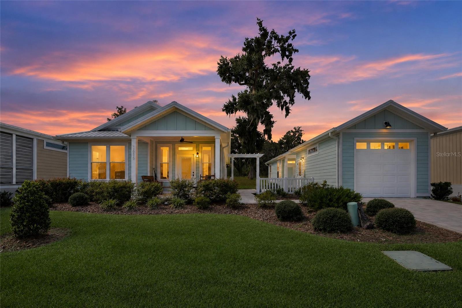 12039 Lakeshore Way — photo
