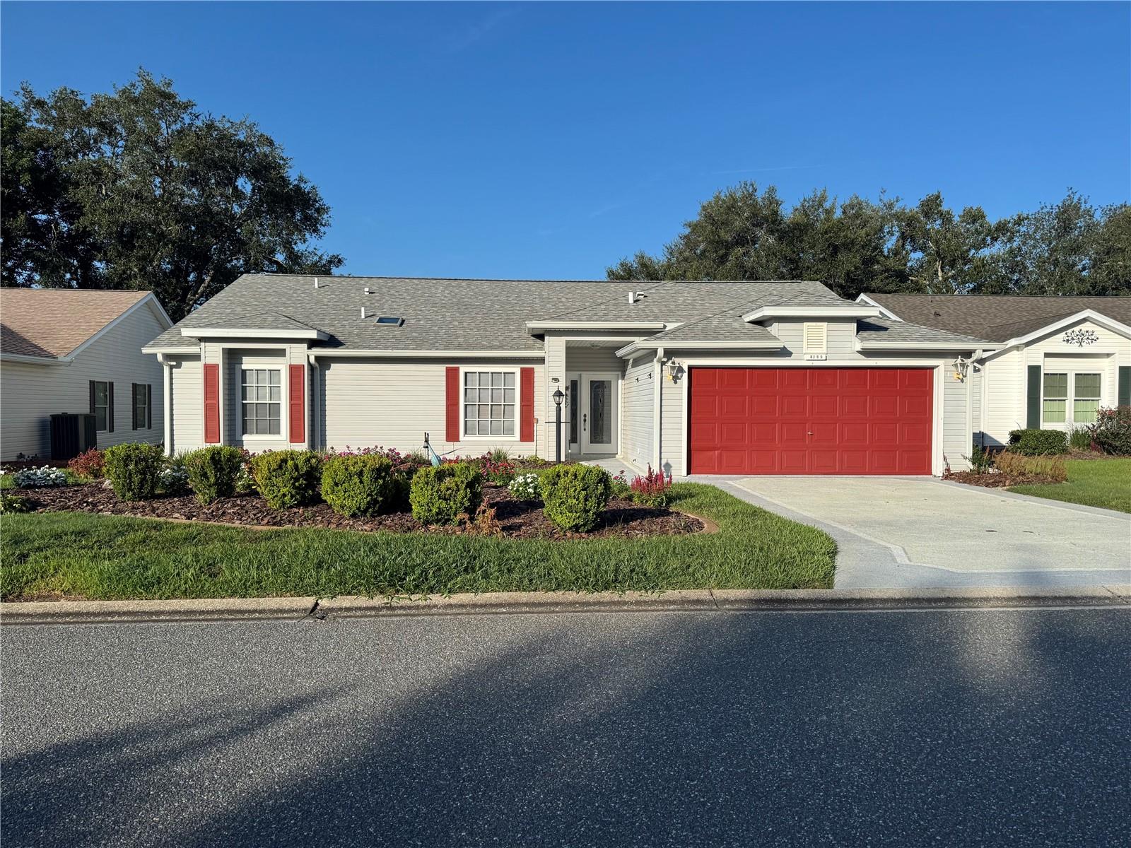 4755 Tara View Road — photo