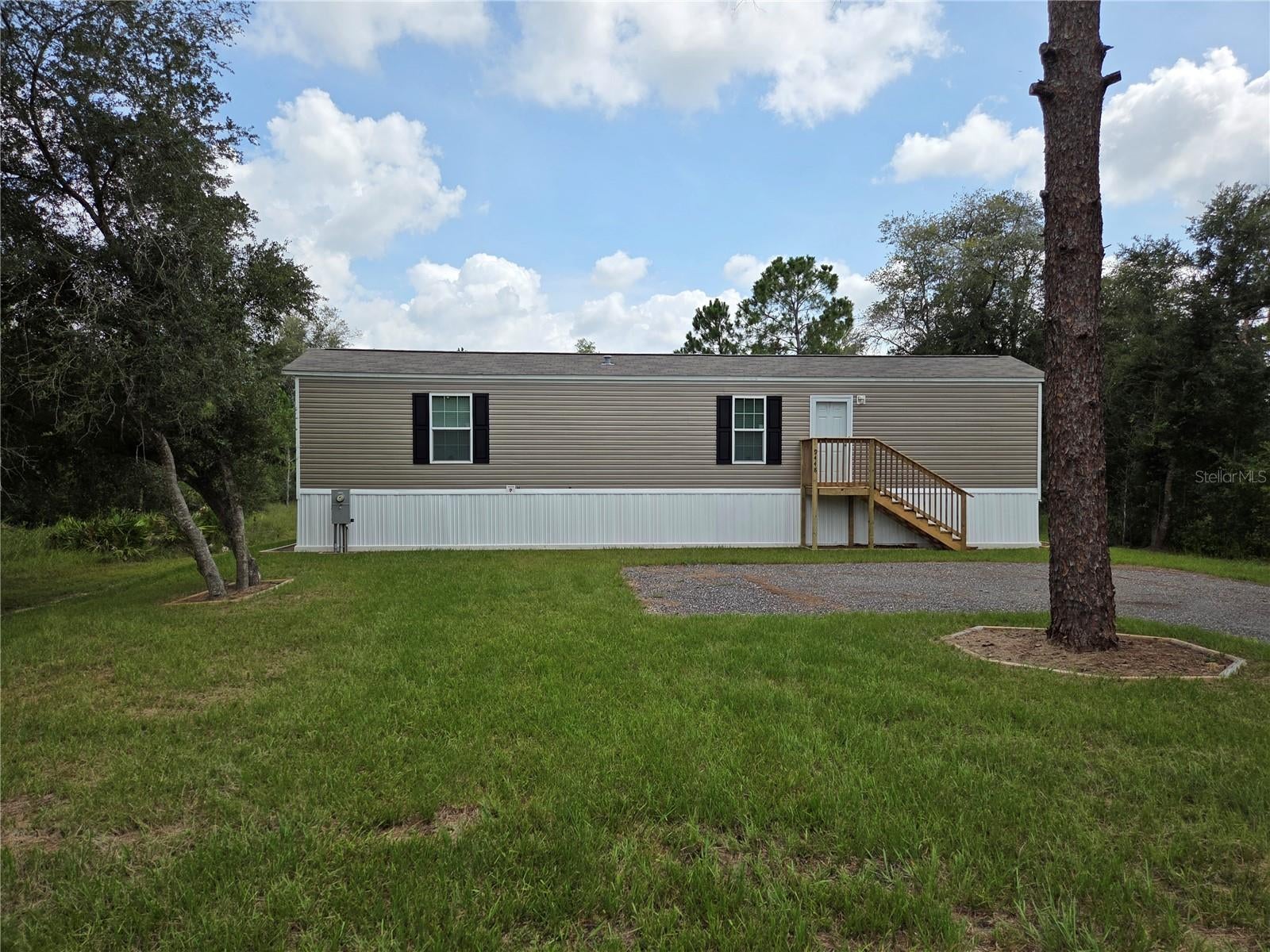 9448 Rousseau Street — photo