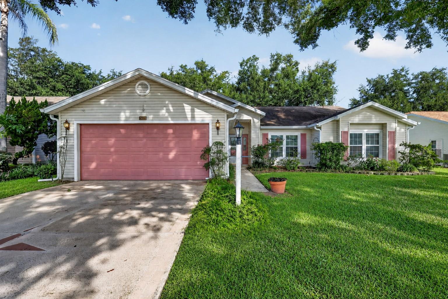 25333 River Crest Drive — photo