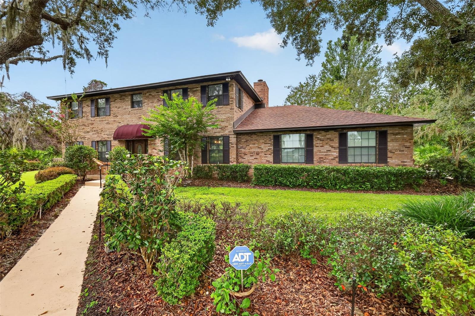 15240 Shady Lane — photo