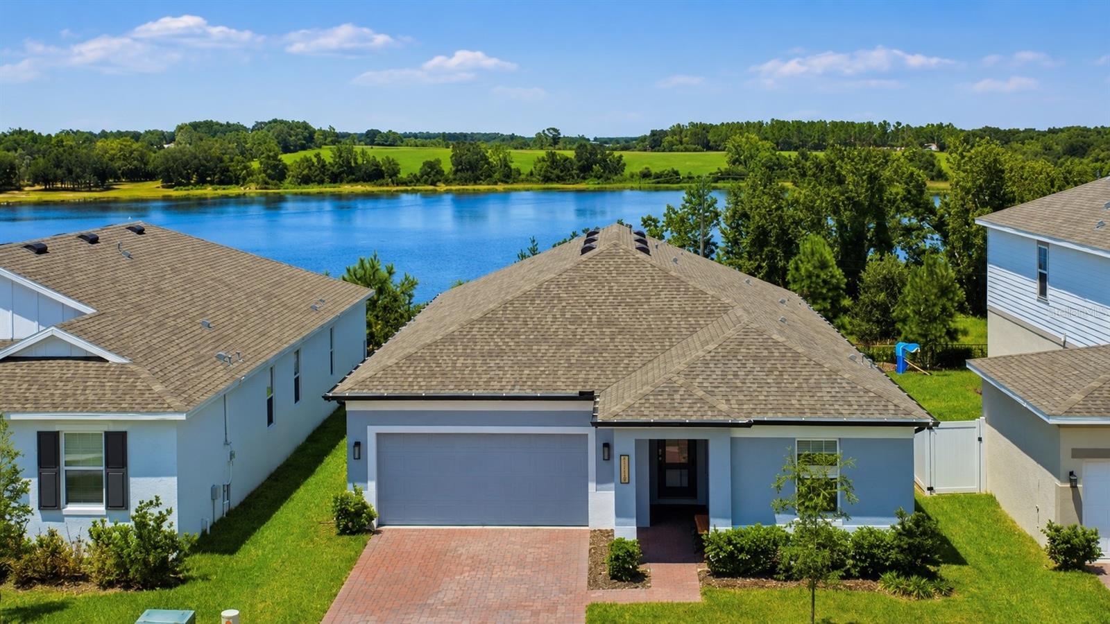 7126 Rolling Leaf Road — photo