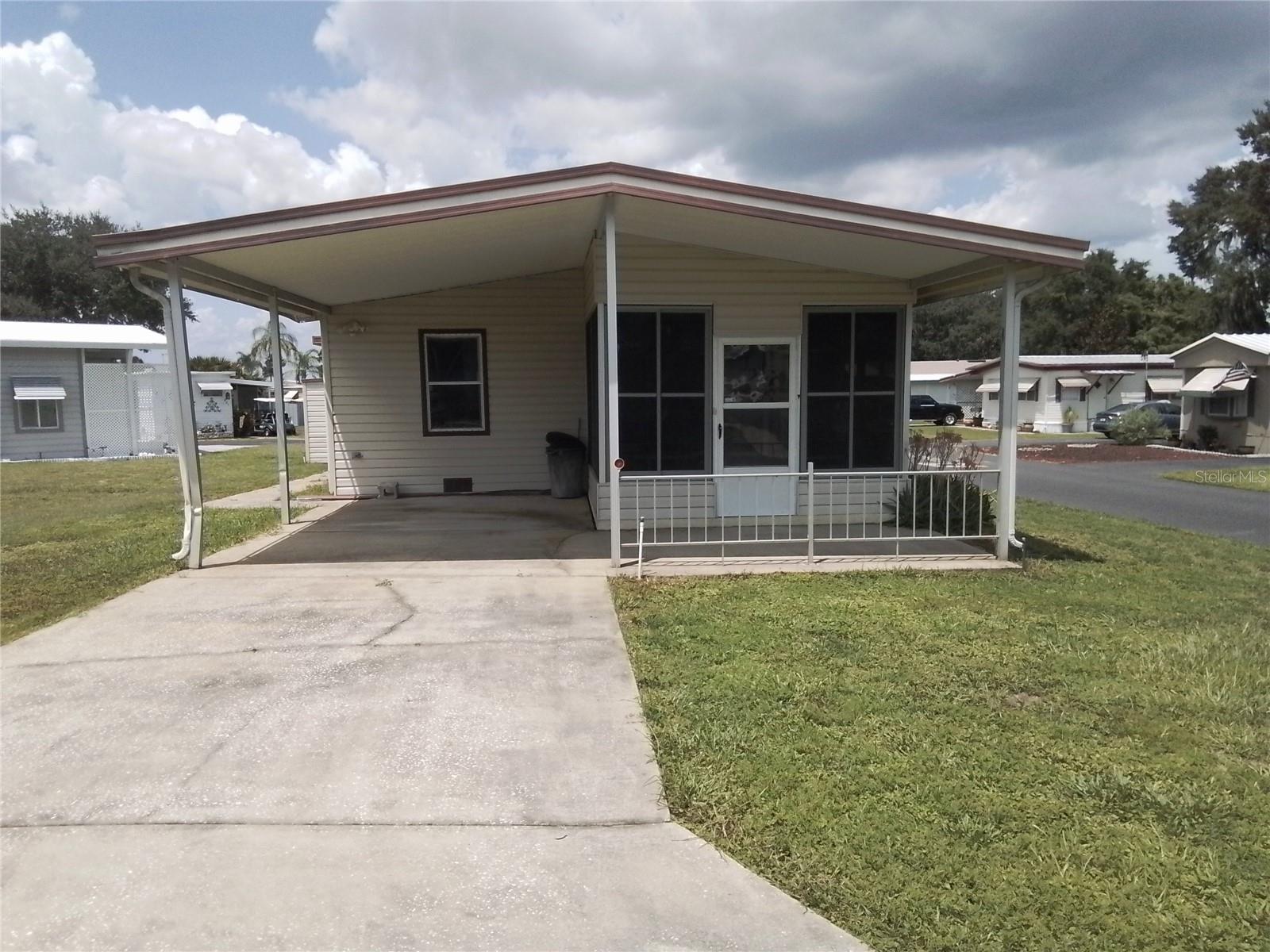 915 Mark Road — photo