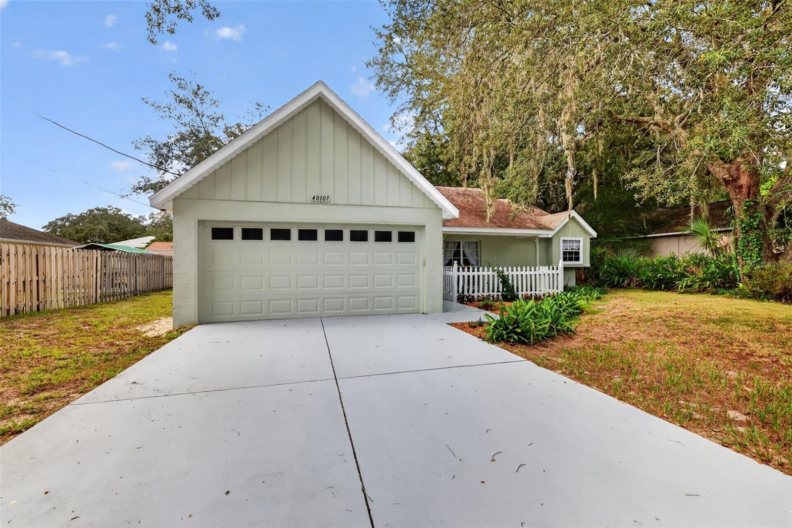 40107 Oakridge Drive — photo