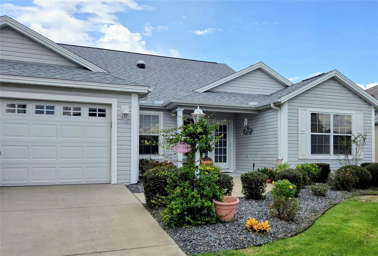 2761 Persimmon Loop — photo