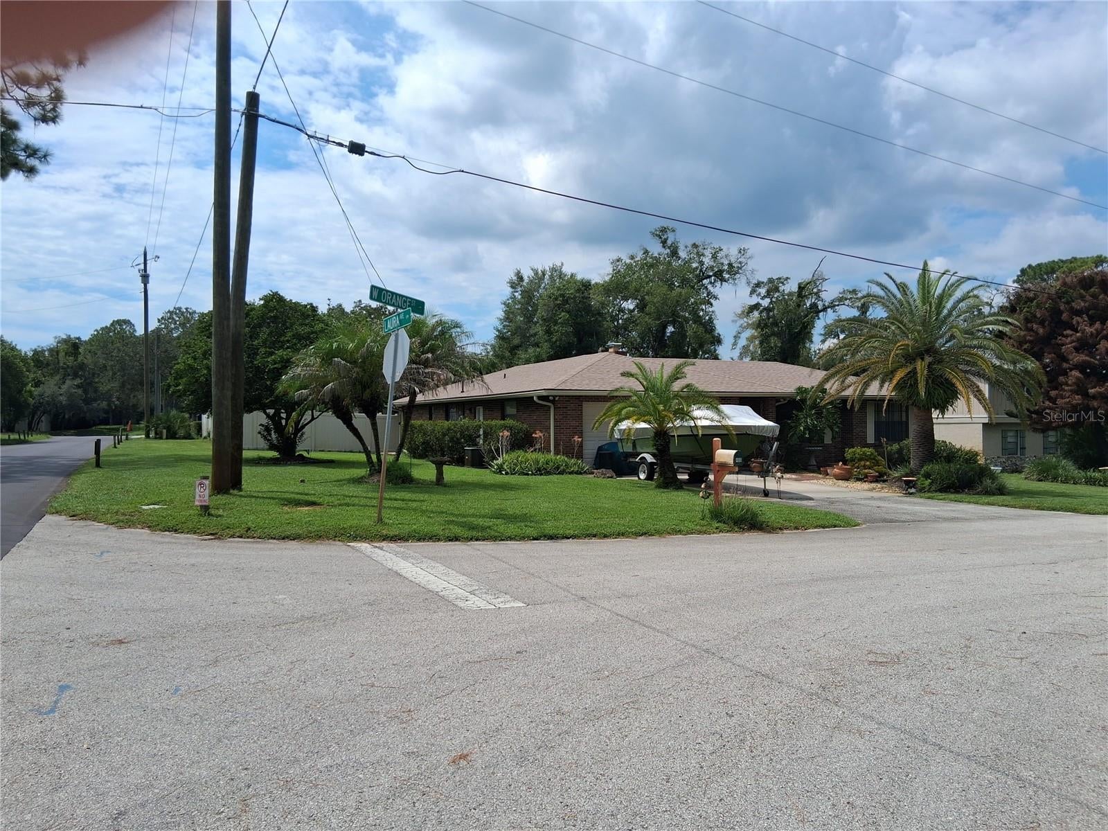 400 W Orange Street — photo