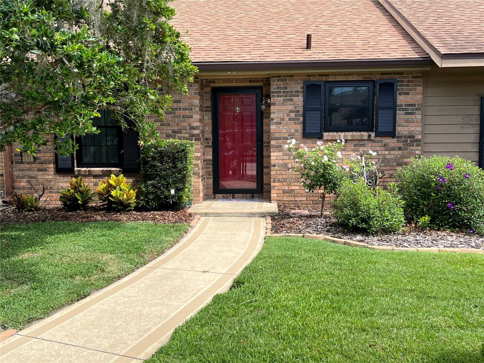 15 Cove Lane — photo