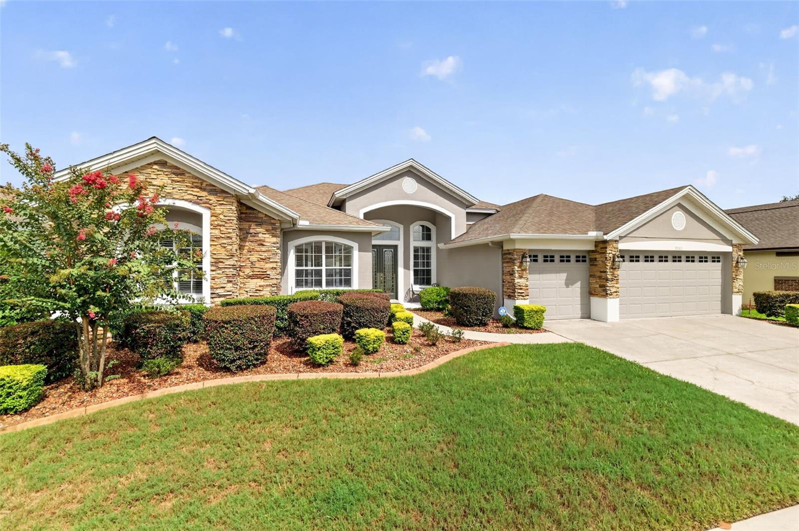 9085 Laurel Ridge Drive — photo