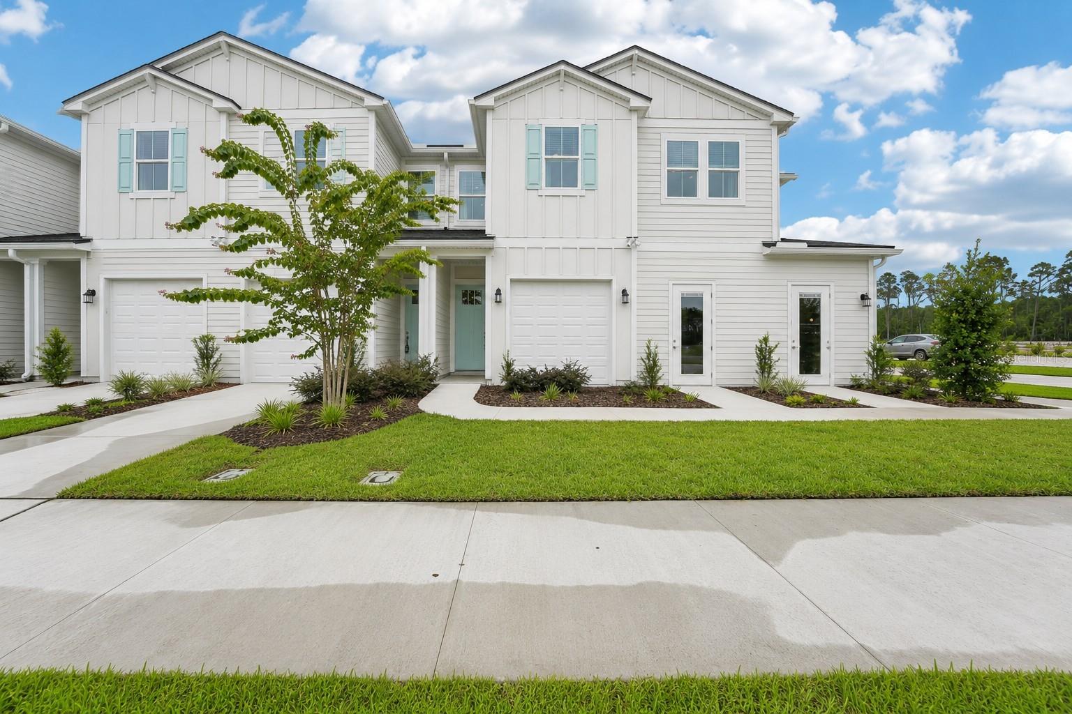 Home in JACKSONVILLE, FL 32256 — photo 2