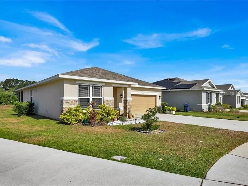 380 Lake Smart Circle — photo