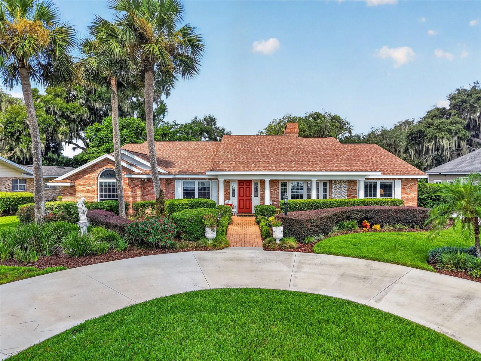 3081 Lakeshore Drive — photo