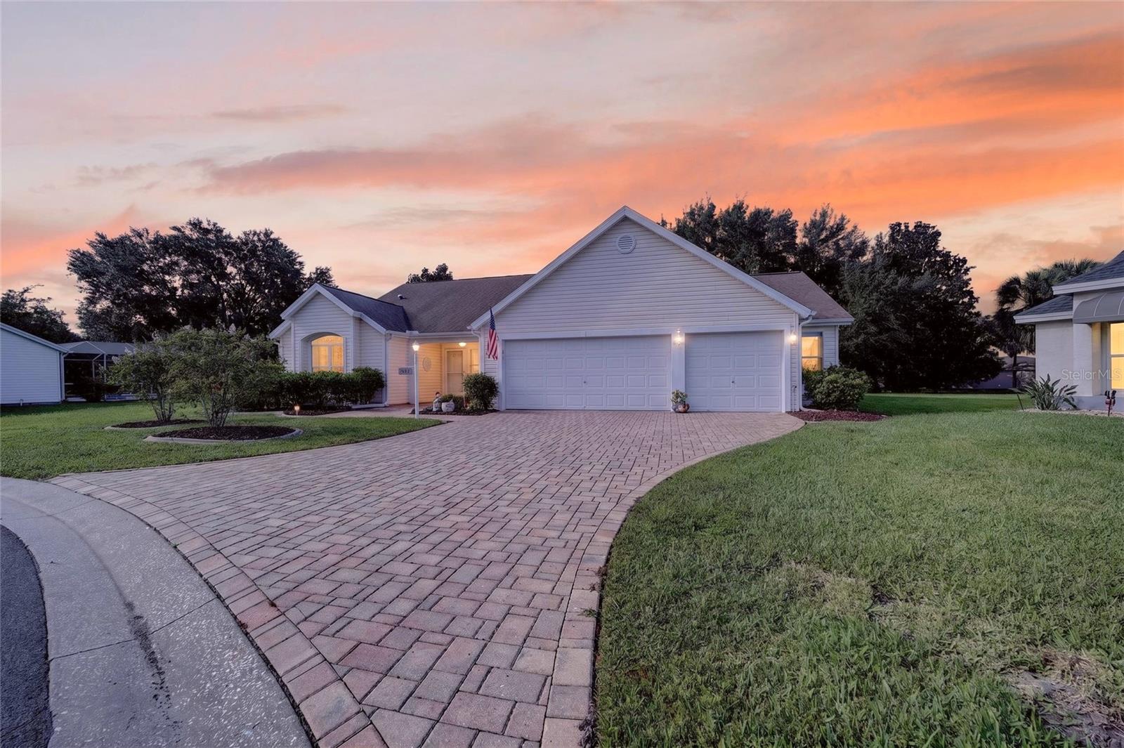 916 Ramos Drive — photo