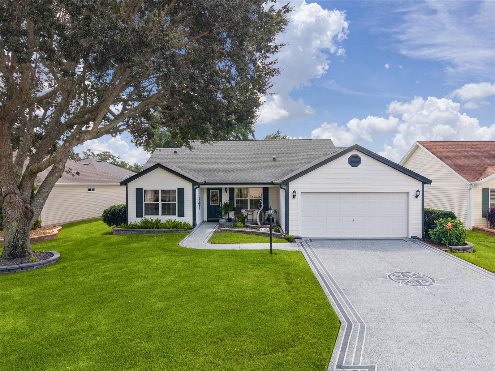 2902 Cheltenham Court — photo