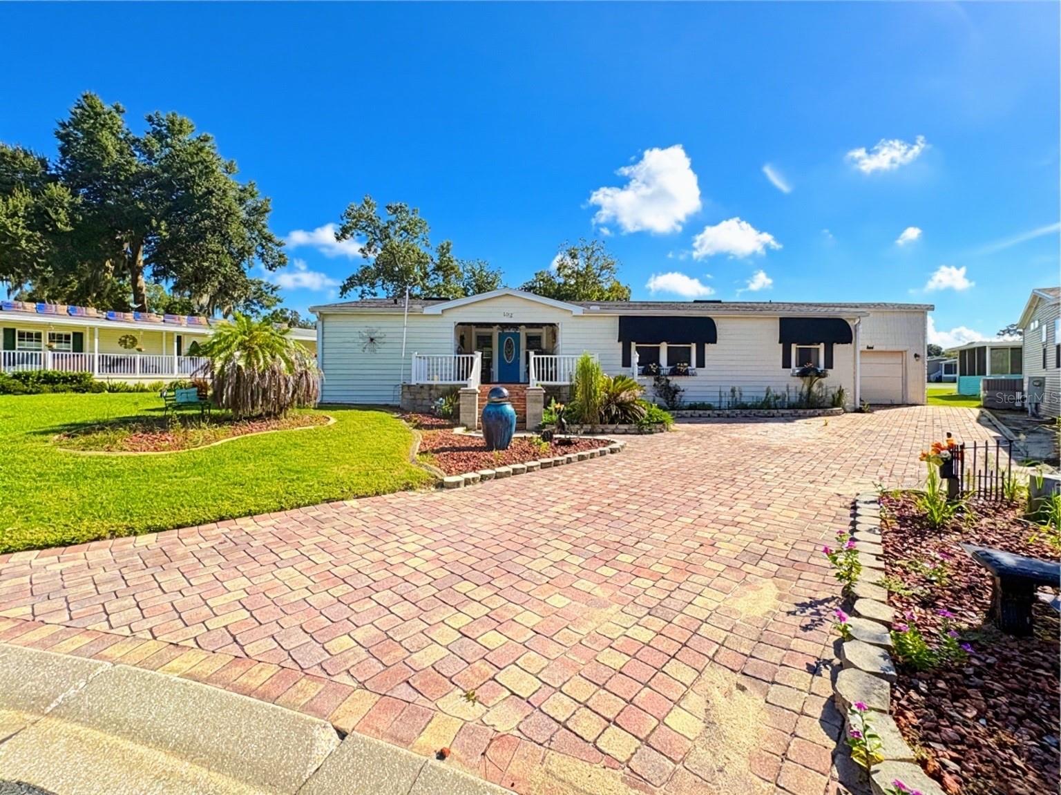 102 Woody Court — photo