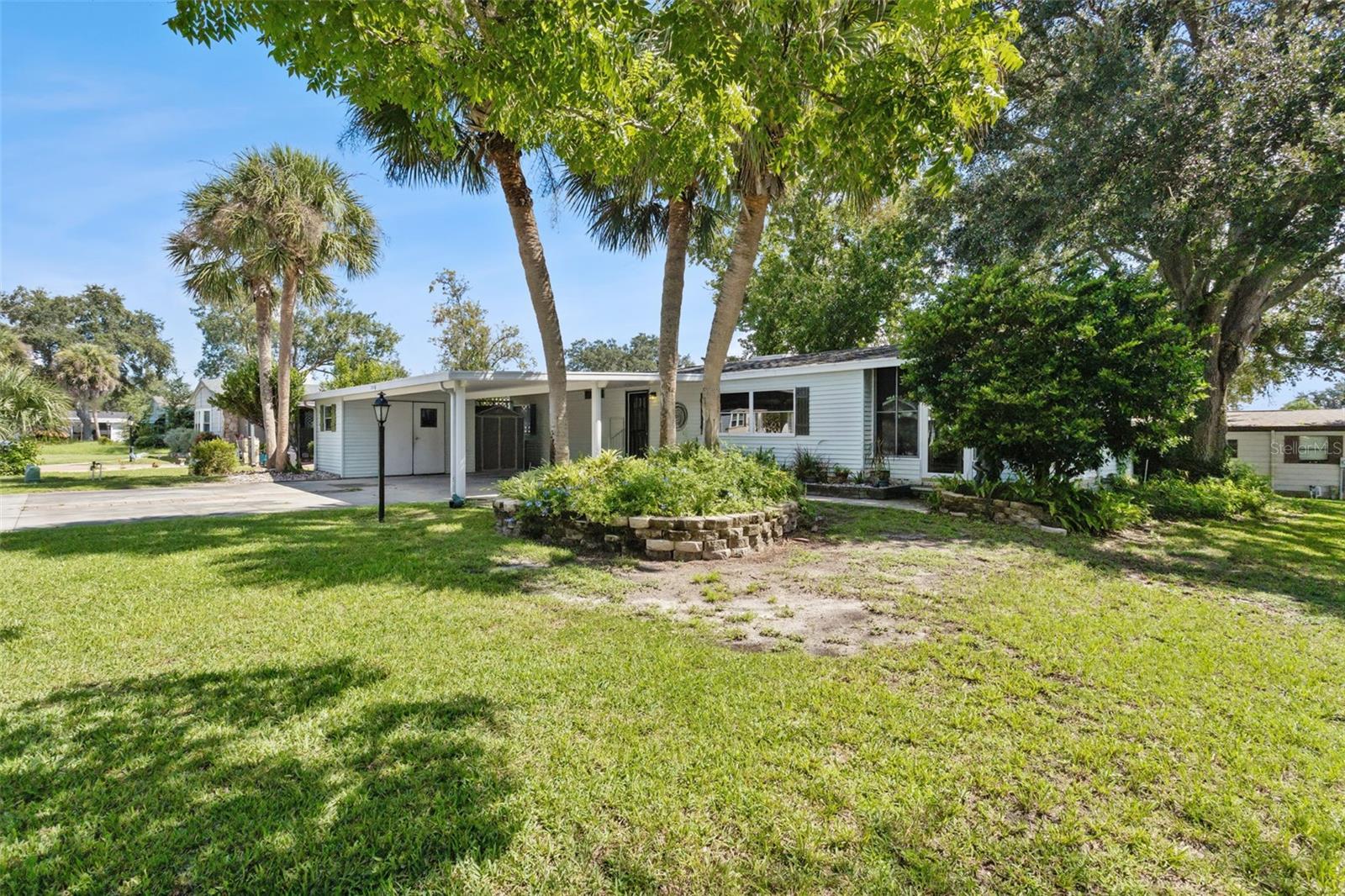 25040 Betton Hill — photo