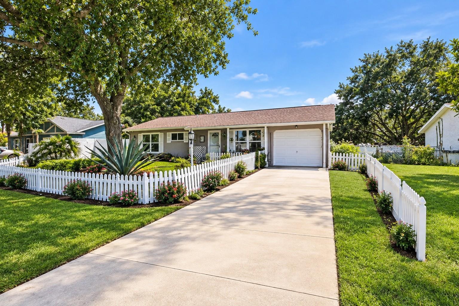 35 Hickory Track Way — photo