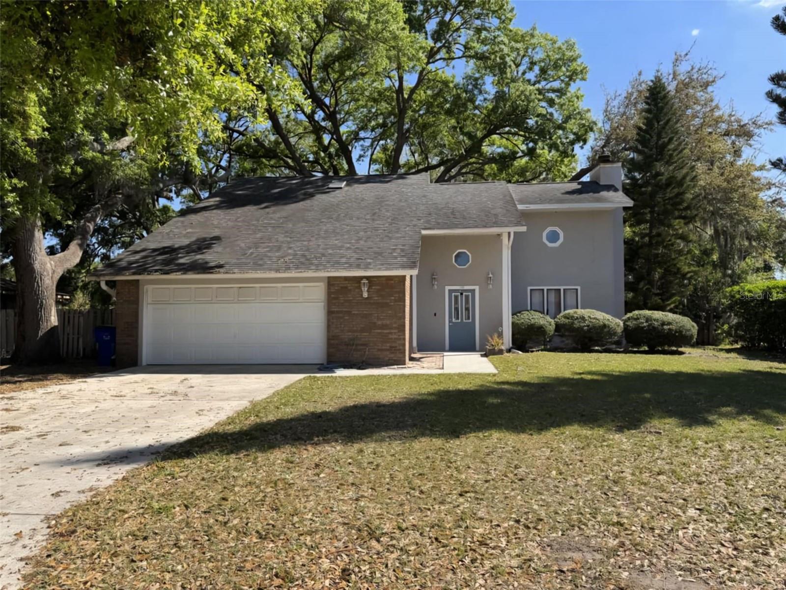 1727 Cypress Court — photo