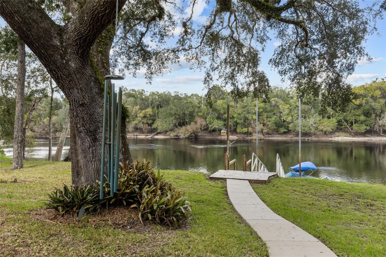1069 SE Suwannee Trail — photo