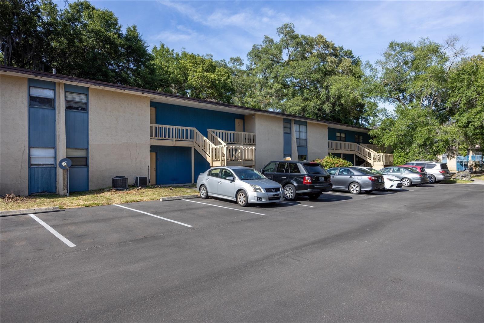 2811 SW Archer Road Z247 — photo