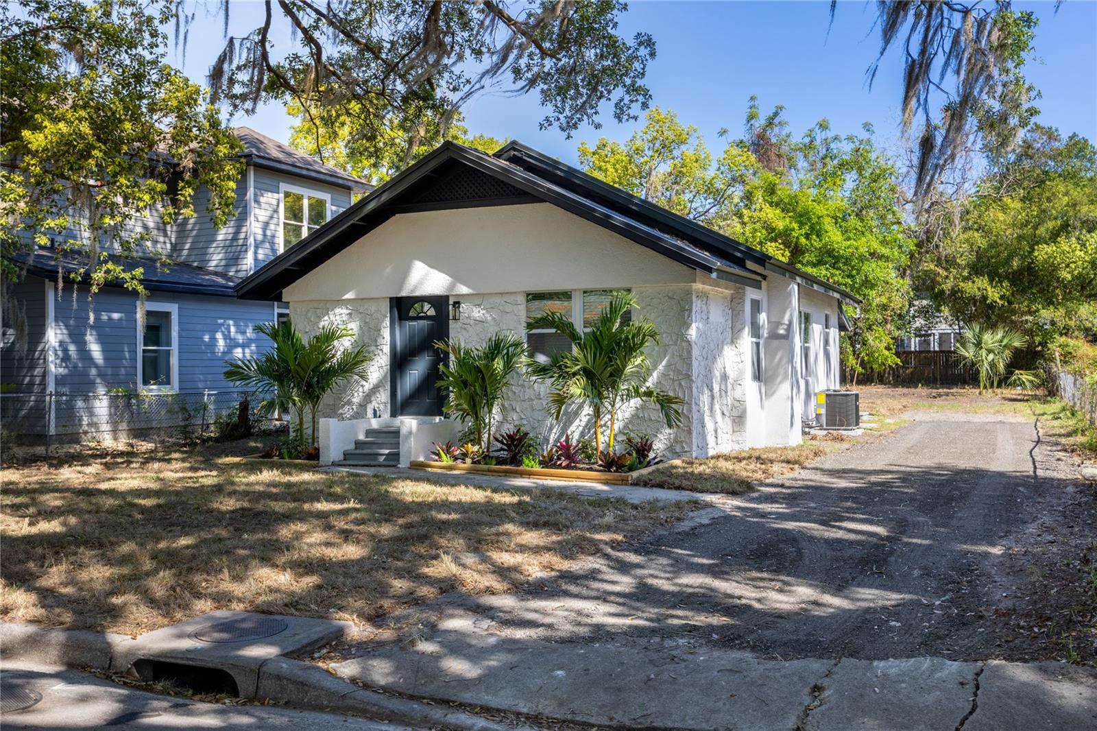 418 NW 3rd Avenue — photo