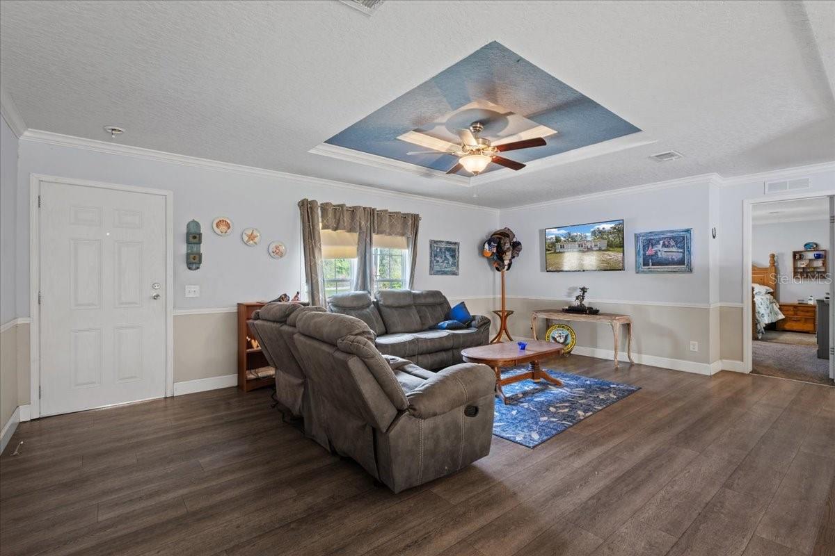Home in OLD TOWN, FL 32680 — photo 2