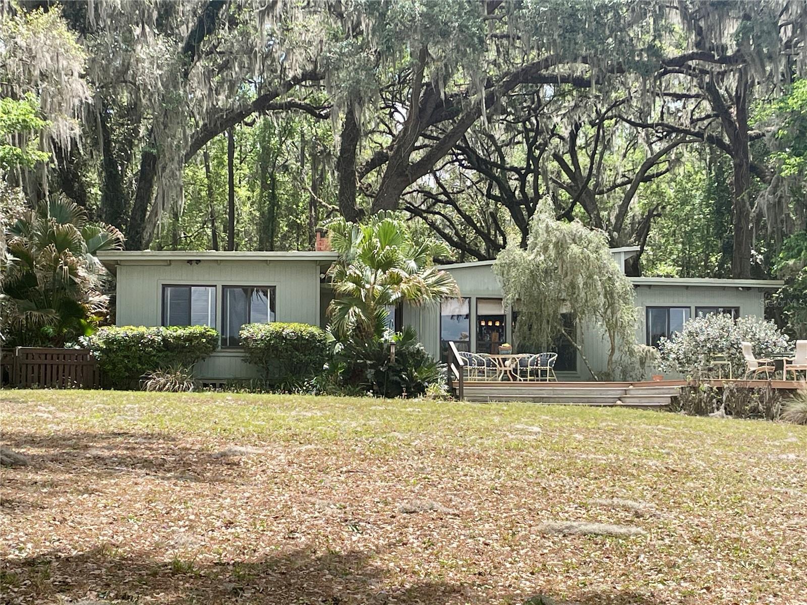 1800 SW 35th Place — photo