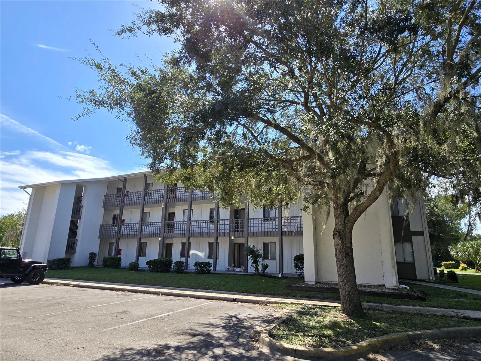 6519 W Newberry Road 204 — photo