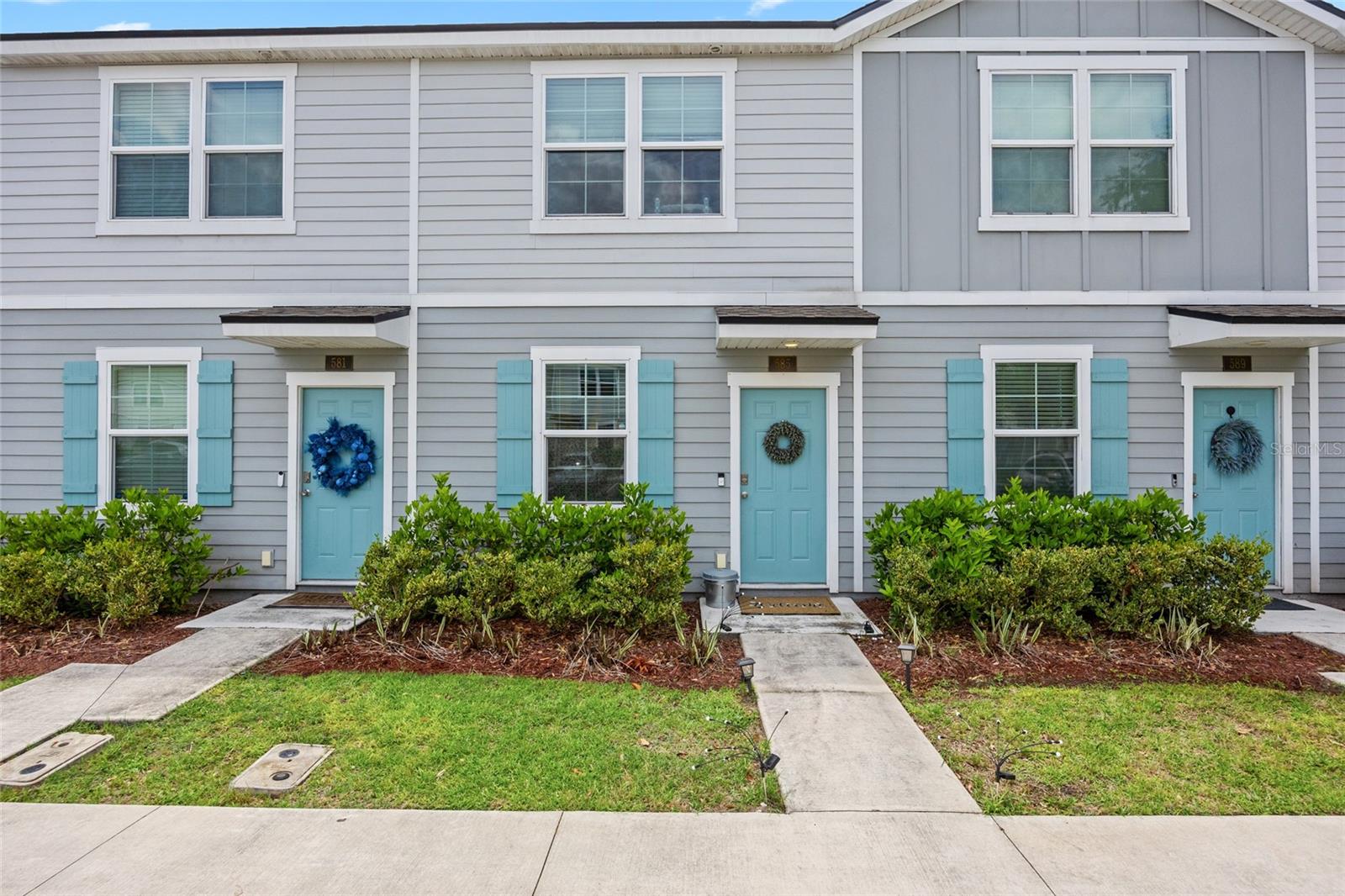 585 Running Woods Street — photo