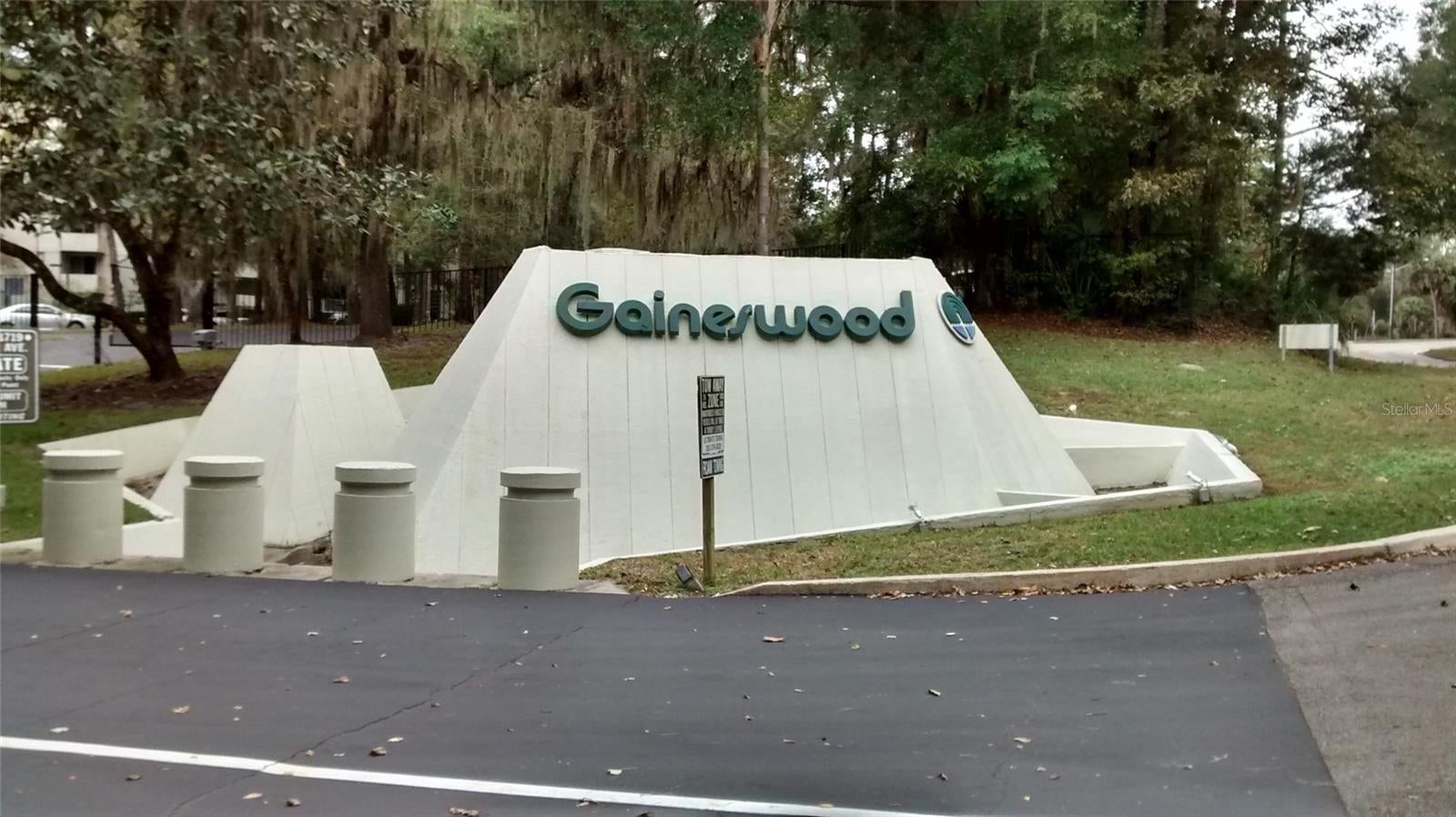Home in GAINESVILLE, FL 32605 — photo 2