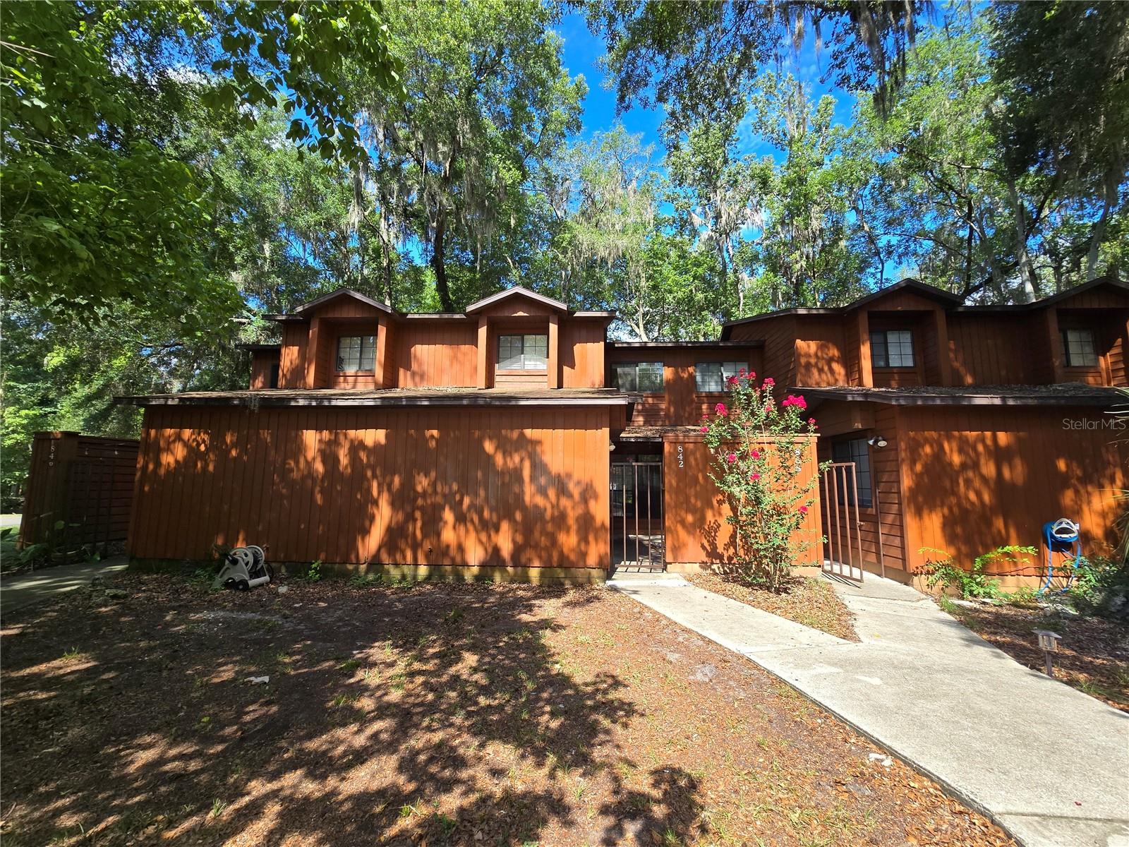842 SW 55th Terrace — photo