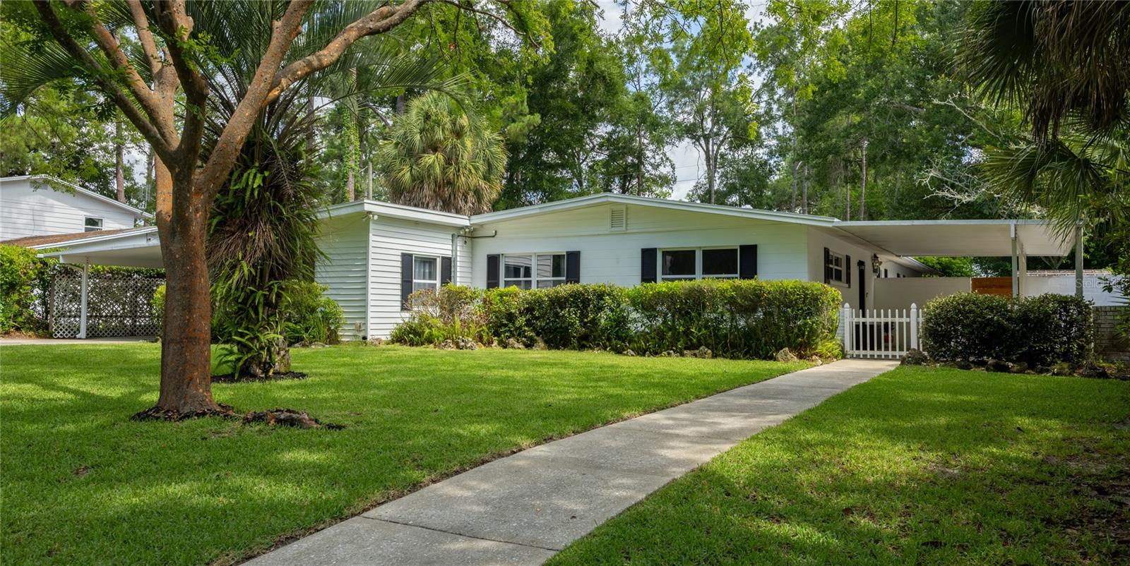 4204 NW 19th Place — photo