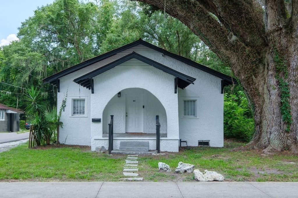 901 NW 3rd Avenue — photo